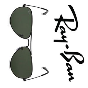Ray-Ban Aviator sunglasses, Black/Grey Green NWOT